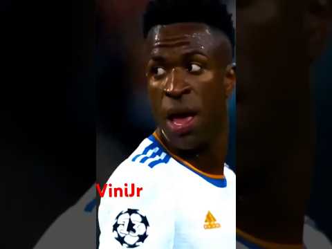 Vinicius Jr's Lightning Agility! 🇧🇷🤩 #viniciusjr #vinijr #football #realmadrid  #shortsfeed